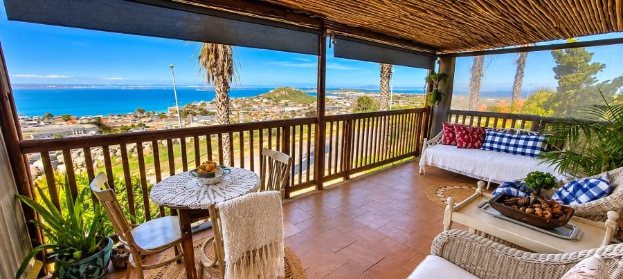 4 Bedroom Property for Sale in Saldanha Heights Western Cape